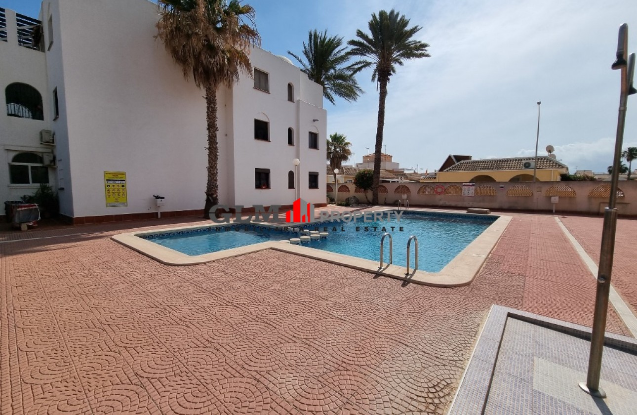 Resale - Apartment - LOS NAREJOS - Oasis