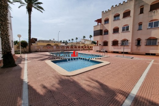 Resale - Apartment - LOS NAREJOS - Oasis