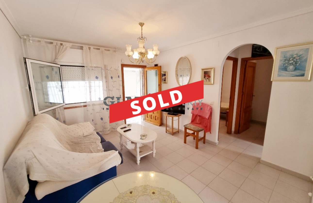 Resale - Apartment - LOS NAREJOS - Oasis