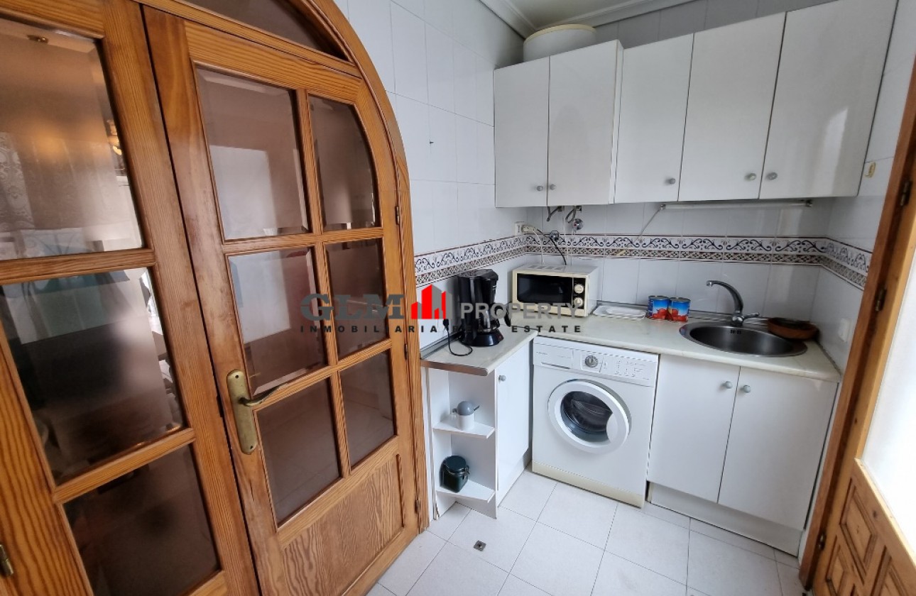 Resale - Apartment - LOS NAREJOS - Oasis