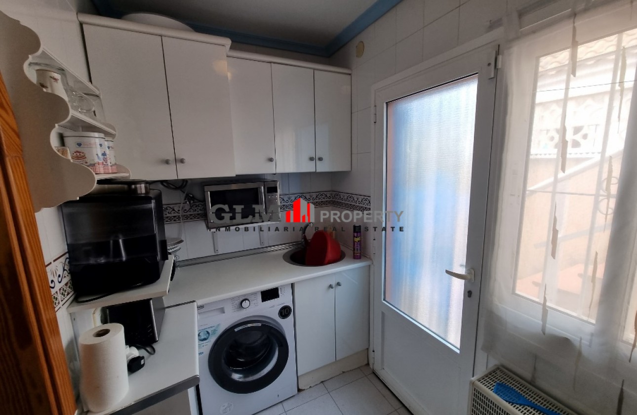 Resale - Apartment - LOS NAREJOS - Oasis