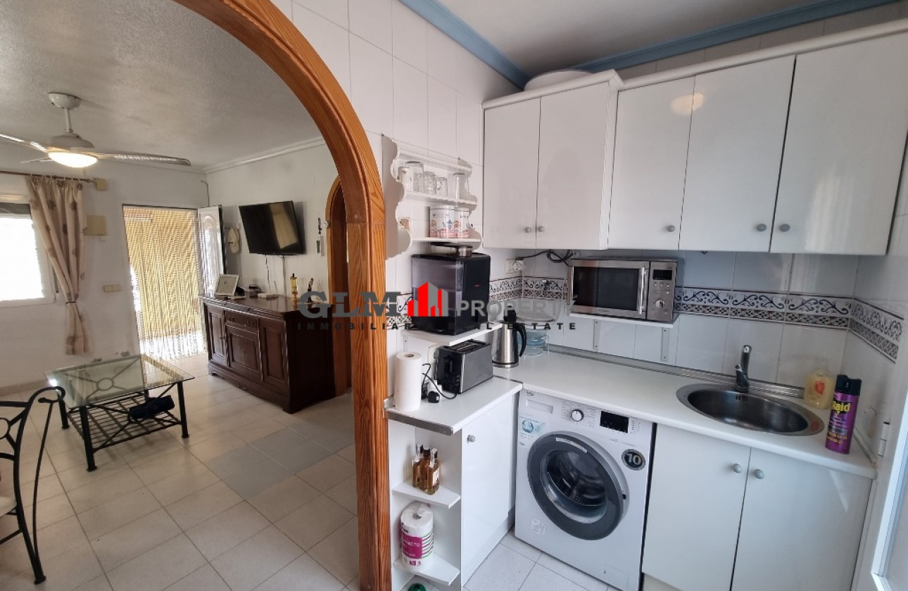 Resale - Apartment - LOS NAREJOS - Oasis