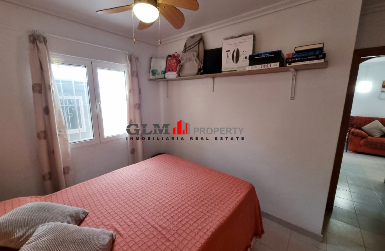 Resale - Apartment - LOS NAREJOS - Oasis