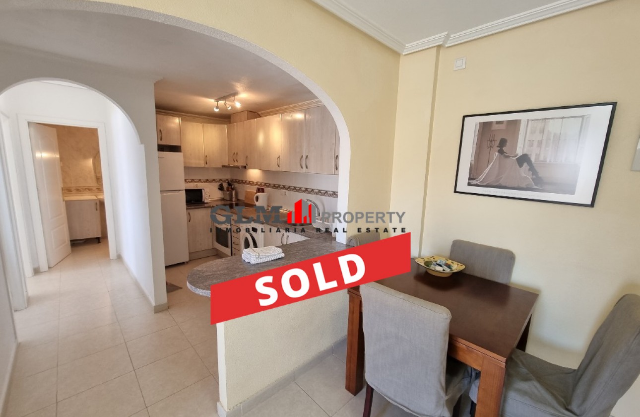 Resale - Apartment - Los Alcázares - Abril