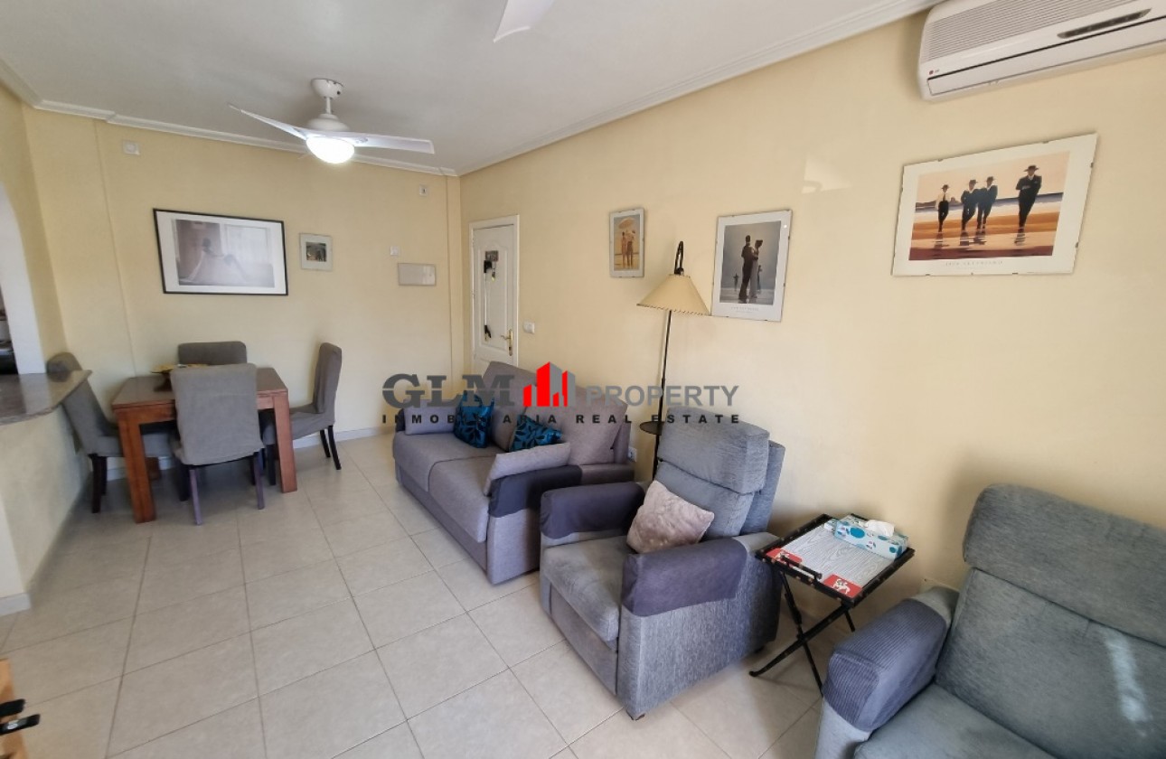 Resale - Apartment - Los Alcázares - Abril