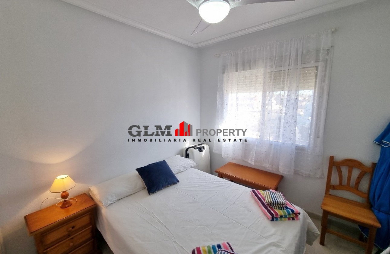 Resale - Apartment - Los Alcázares - Abril