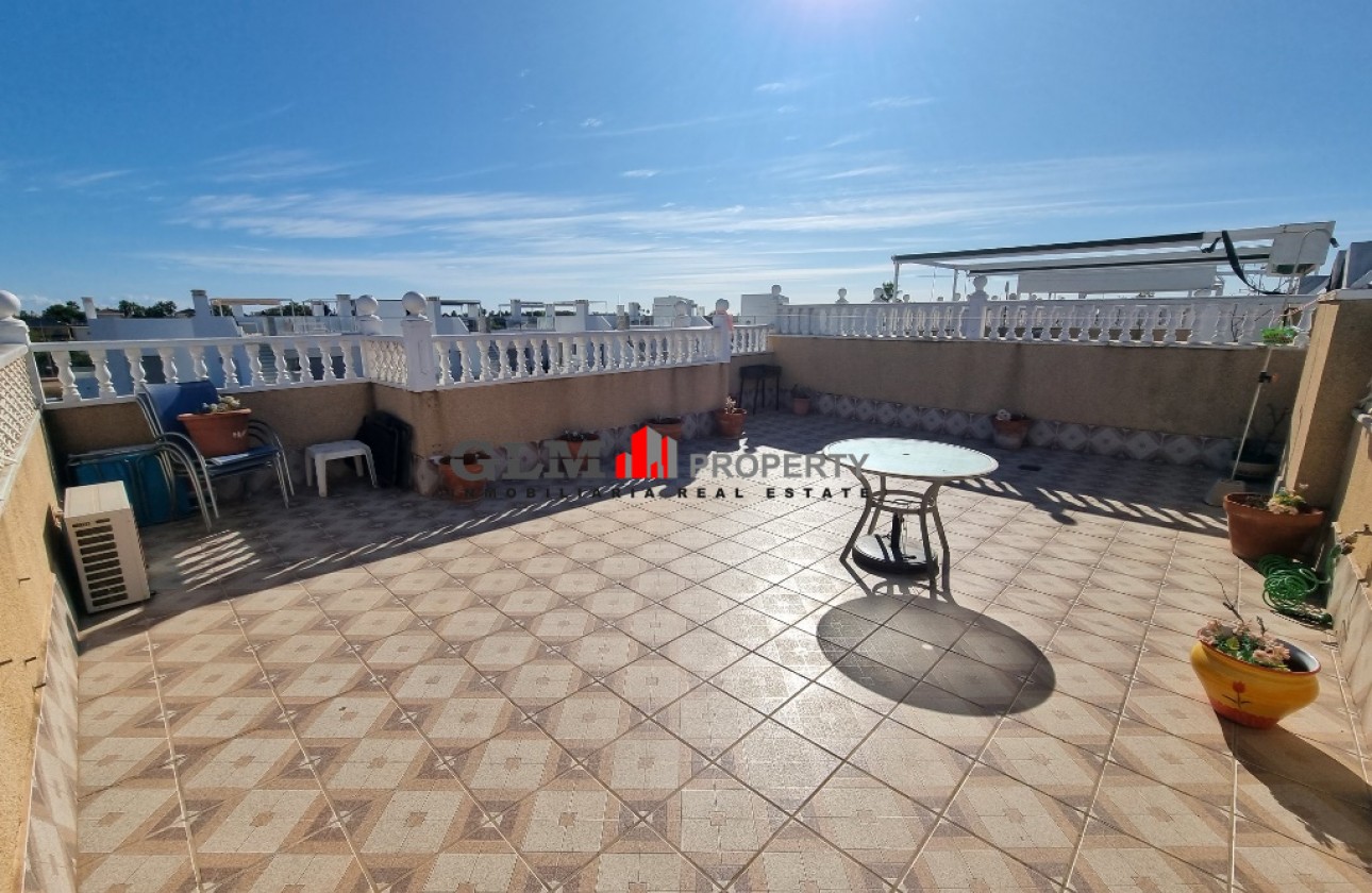 Resale - Apartment - Los Alcázares - Abril