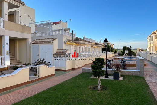 Resale - Apartment - Los Alcázares - Abril