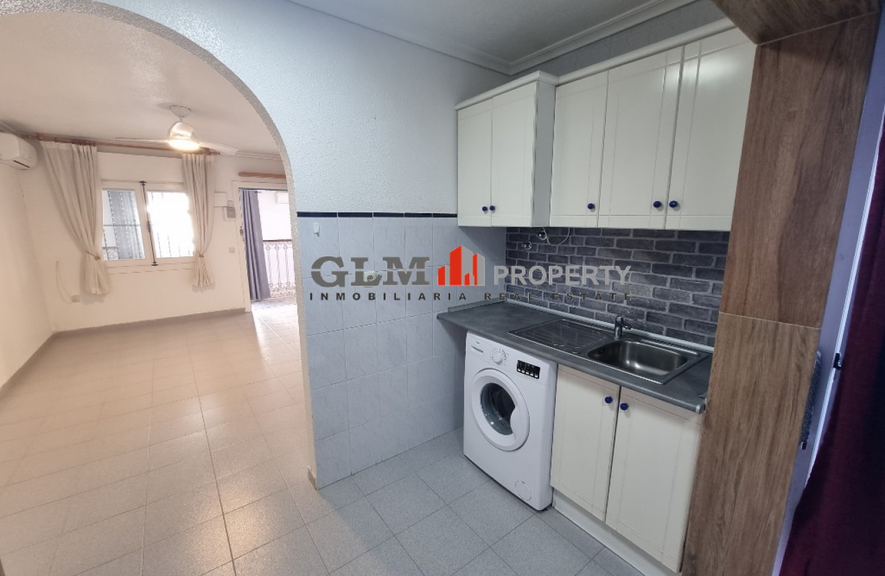 Resale - Apartment - LOS NAREJOS - Oasis