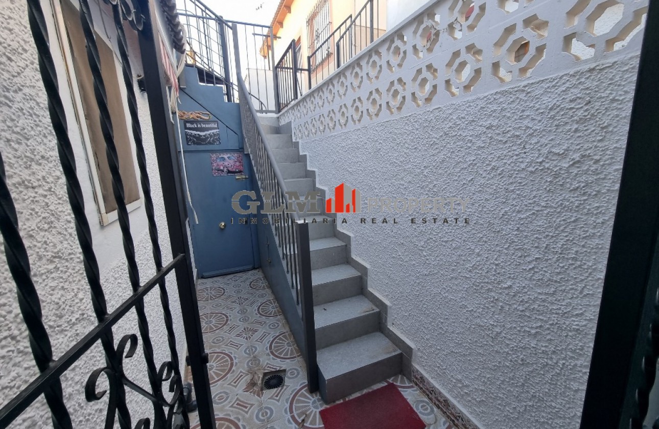 Resale - Apartment - LOS NAREJOS - Oasis