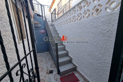 Resale - Apartment - LOS NAREJOS - Oasis