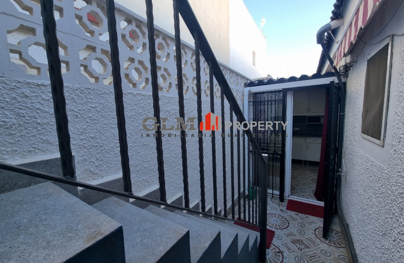 Resale - Apartment - LOS NAREJOS - Oasis