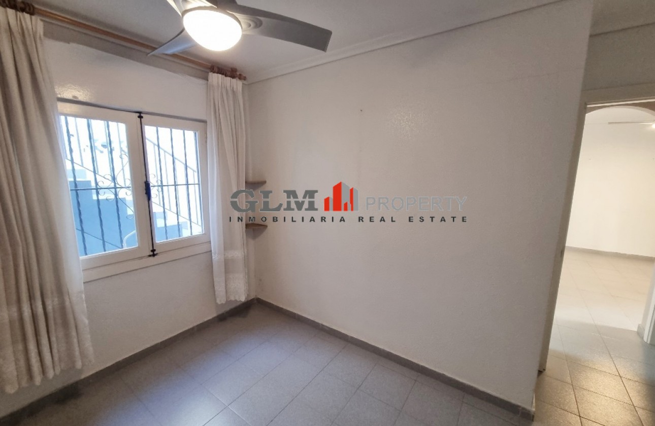 Resale - Apartment - LOS NAREJOS - Oasis