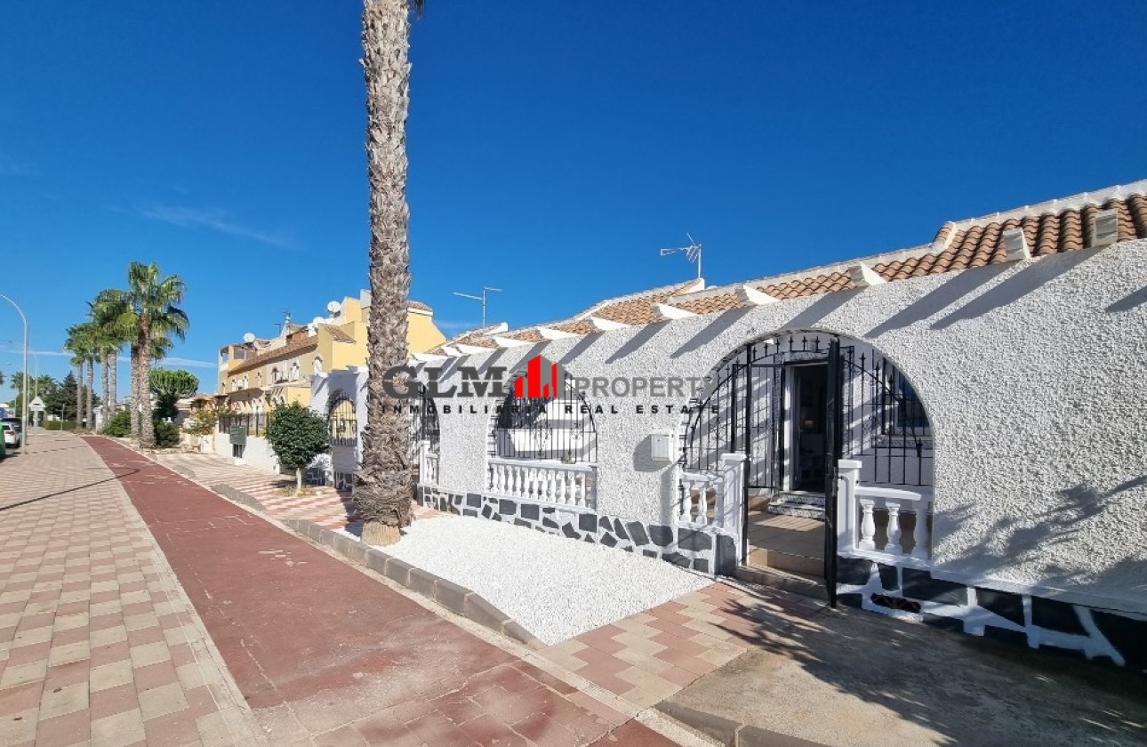 Resale - Apartment - LOS NAREJOS - Oasis