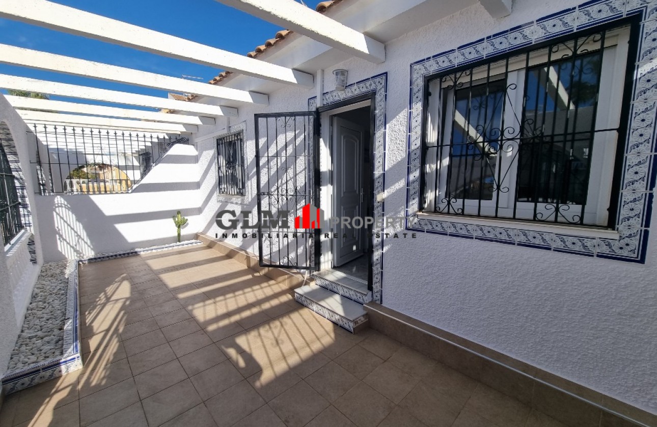 Resale - Apartment - LOS NAREJOS - Oasis
