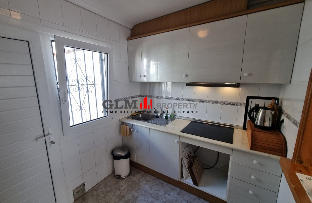 Resale - Apartment - LOS NAREJOS - Oasis
