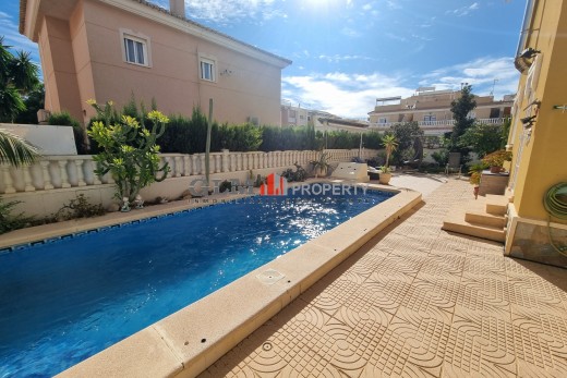 Resale - Apartment - Los Alcázares - Pueblo Patricia