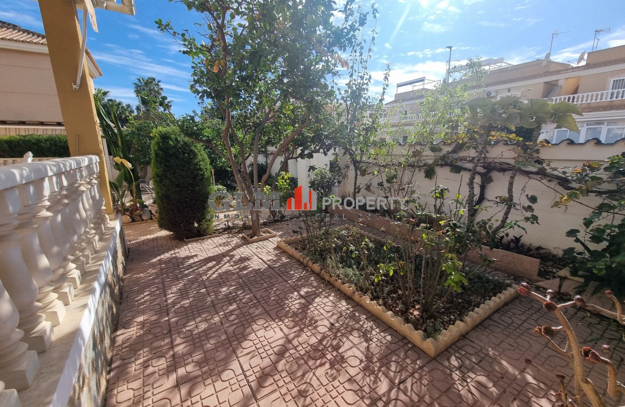 Resale - Apartment - Los Alcázares - Pueblo Patricia