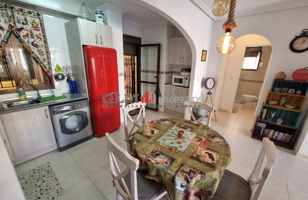 Resale - Apartment - Los Alcázares - Playa III