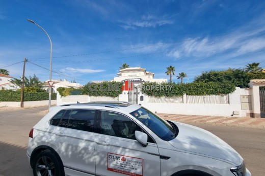 Resale - Apartment - LOS NAREJOS - Oasis