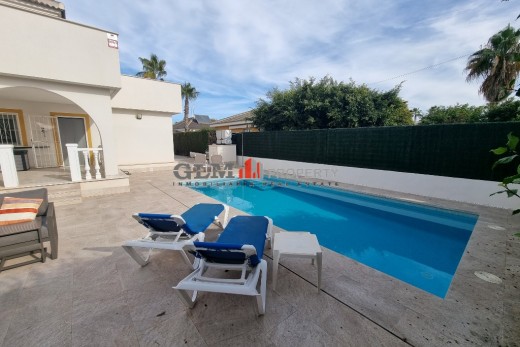 Resale - Apartment - LOS NAREJOS - Oasis