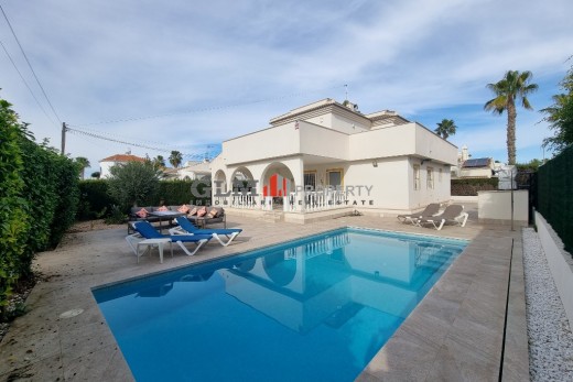 Resale - Apartment - LOS NAREJOS - Oasis