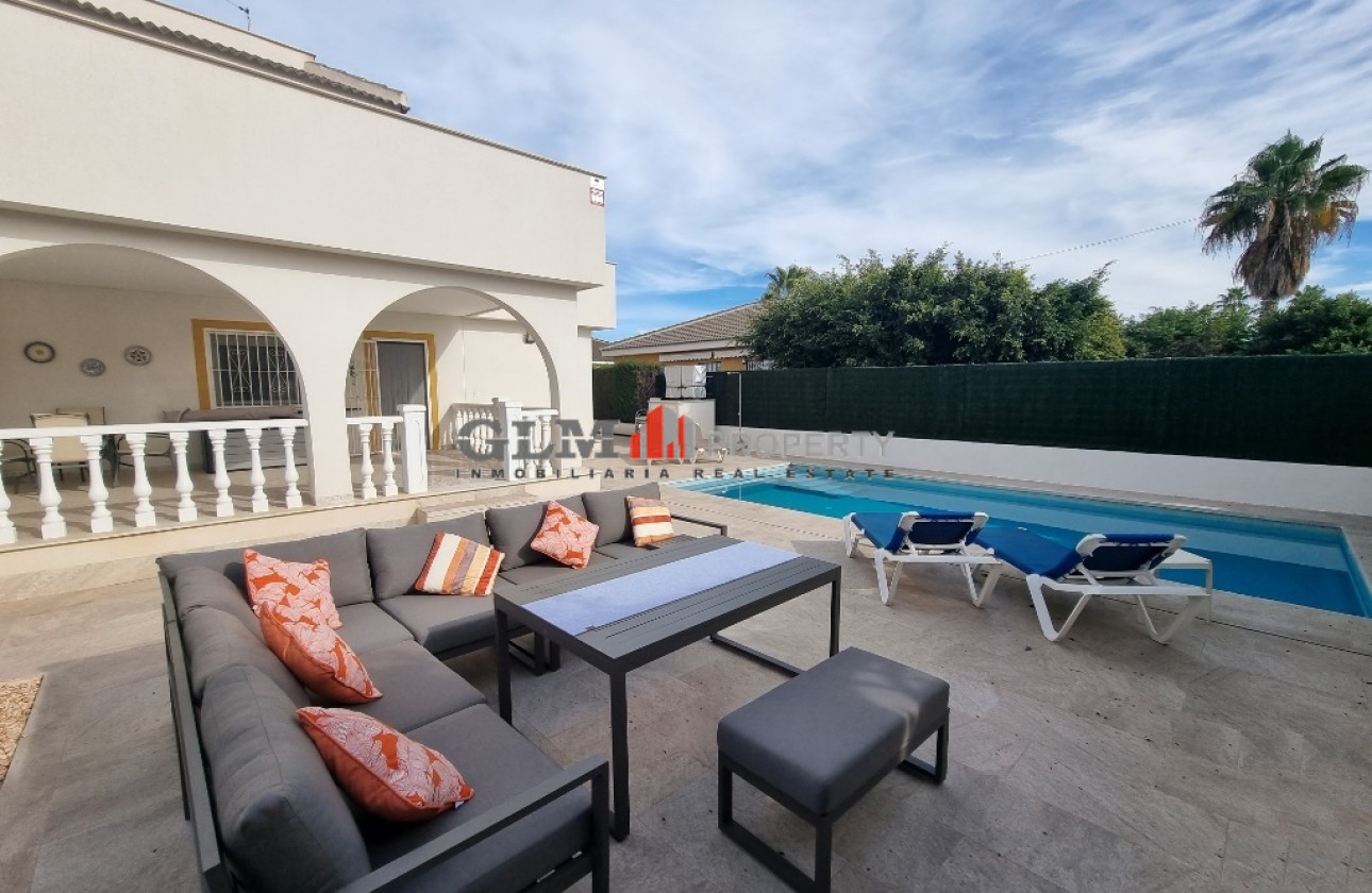 Resale - Apartment - LOS NAREJOS - Oasis