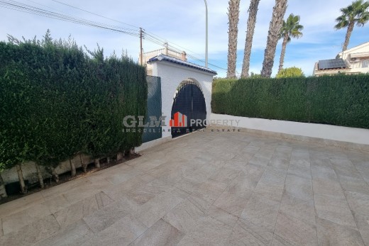 Resale - Apartment - LOS NAREJOS - Oasis