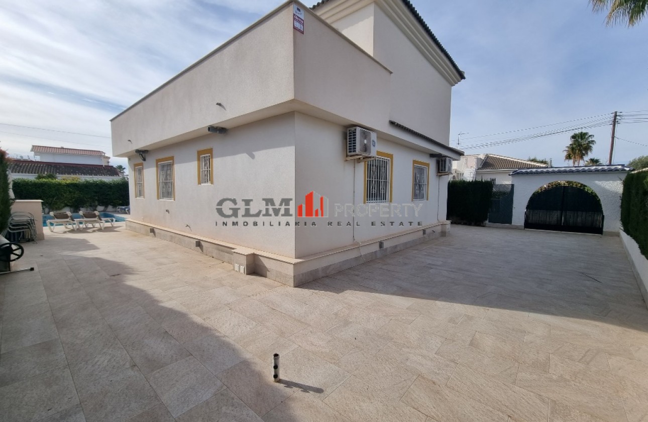 Resale - Apartment - LOS NAREJOS - Oasis