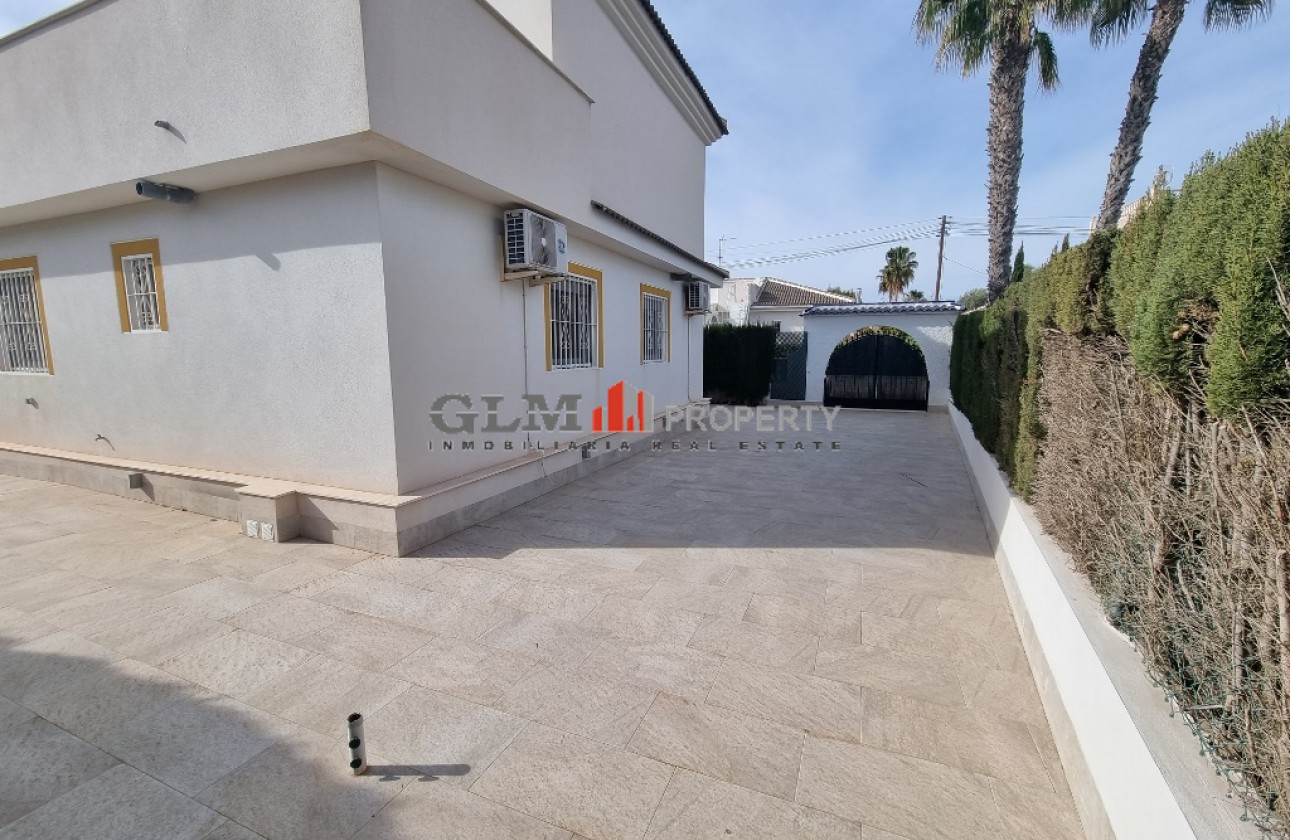 Resale - Apartment - LOS NAREJOS - Oasis