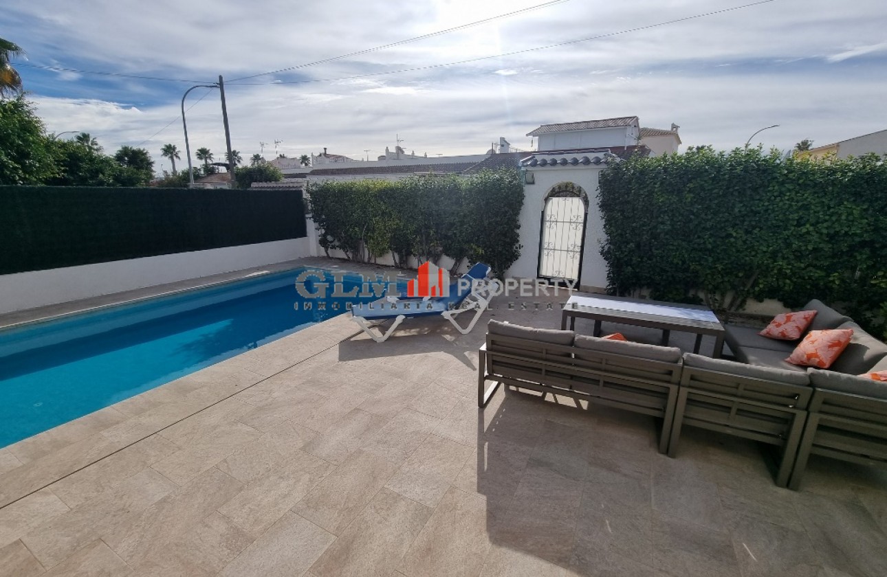 Resale - Apartment - LOS NAREJOS - Oasis