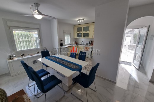 Resale - Apartment - LOS NAREJOS - Oasis