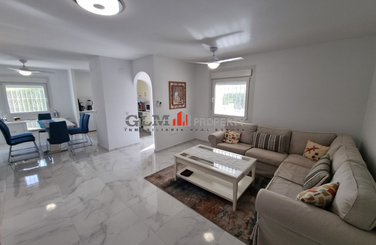 Resale - Apartment - LOS NAREJOS - Oasis