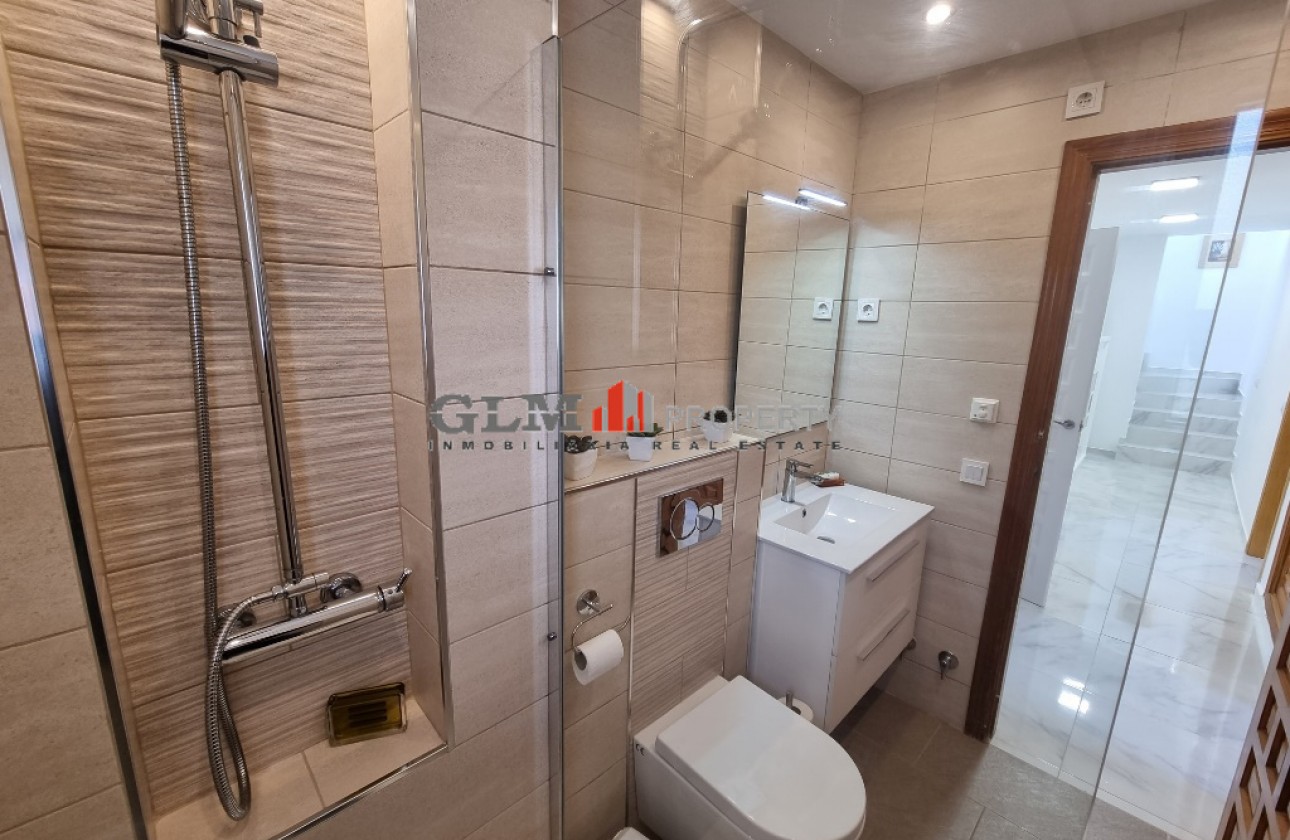 Resale - Apartment - LOS NAREJOS - Oasis