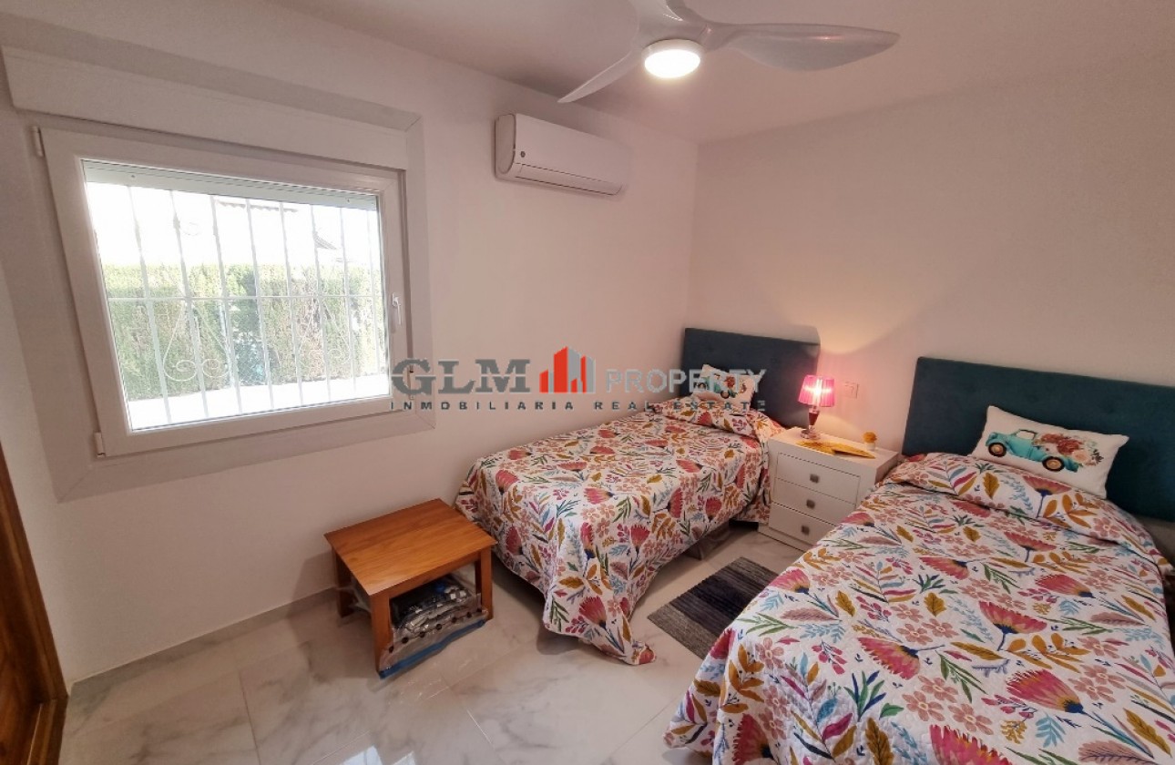 Resale - Apartment - LOS NAREJOS - Oasis