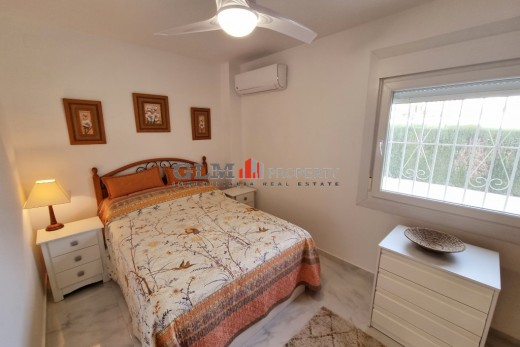 Resale - Apartment - LOS NAREJOS - Oasis