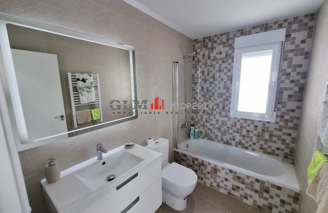 Resale - Apartment - LOS NAREJOS - Oasis