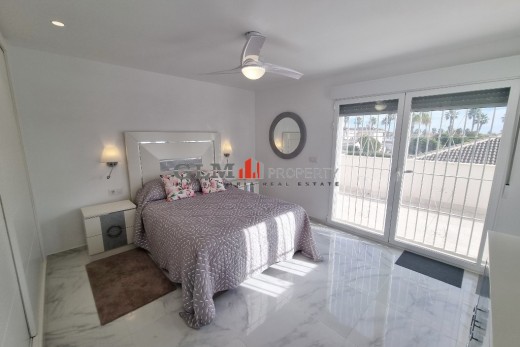 Resale - Apartment - LOS NAREJOS - Oasis