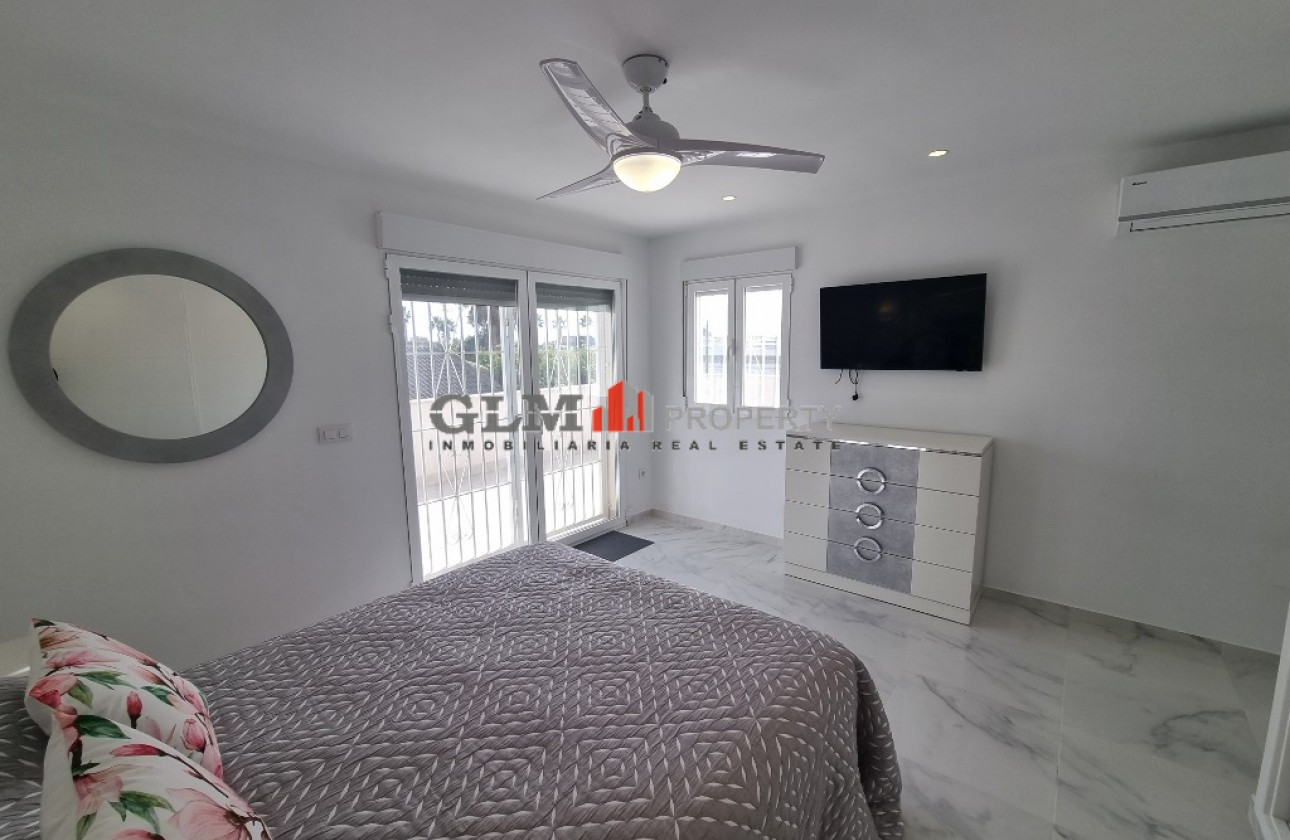 Resale - Apartment - LOS NAREJOS - Oasis