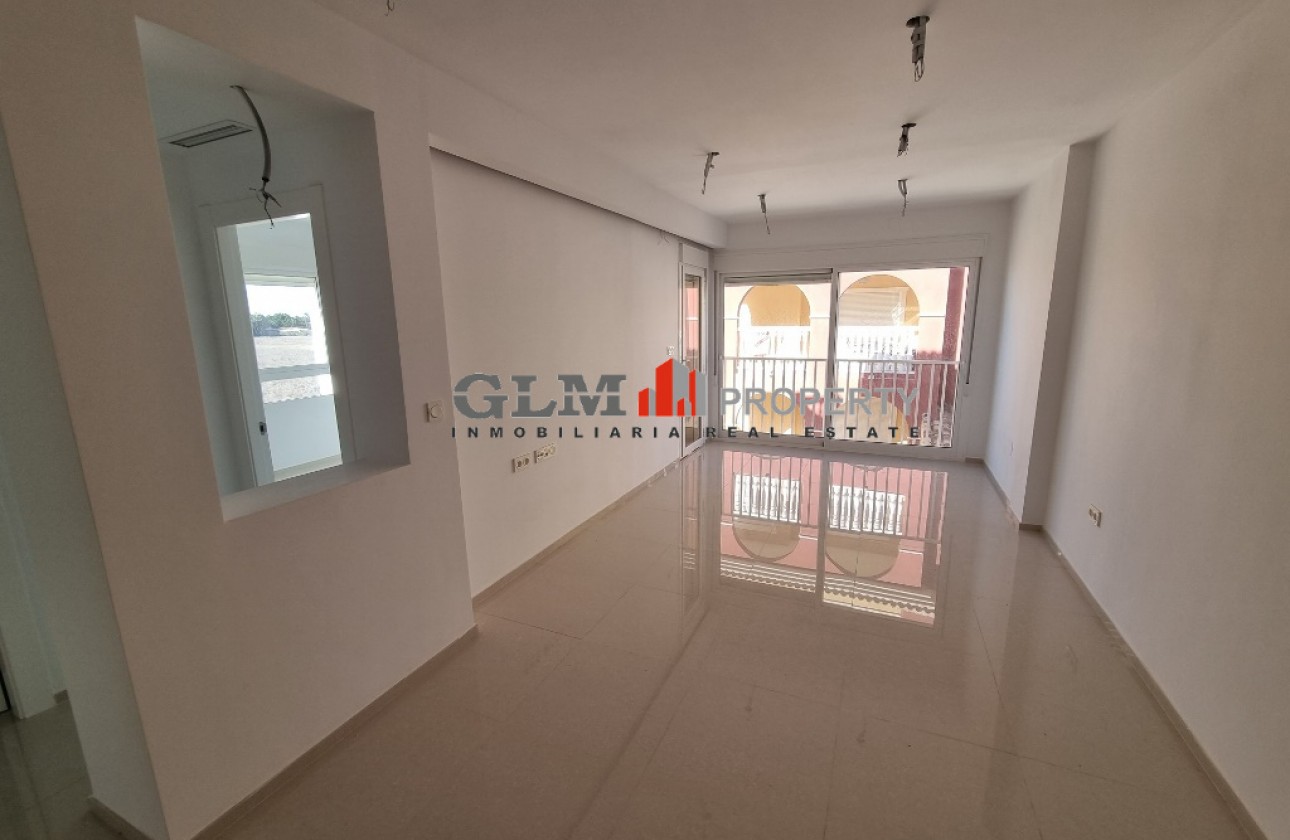 Resale - Apartment - Los Alcázares - Puerto Marina