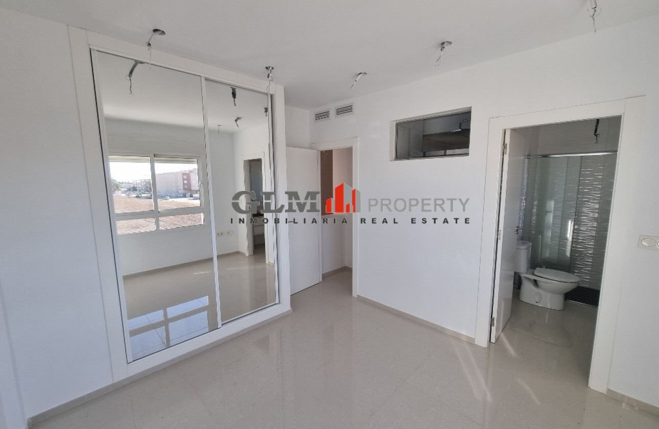 Resale - Apartment - Los Alcázares - Puerto Marina