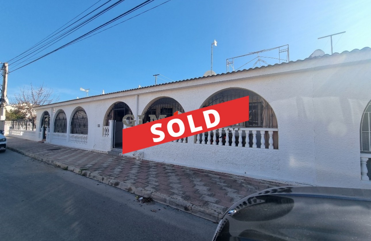 Återförsäljning -  - LOS NAREJOS - Oasis