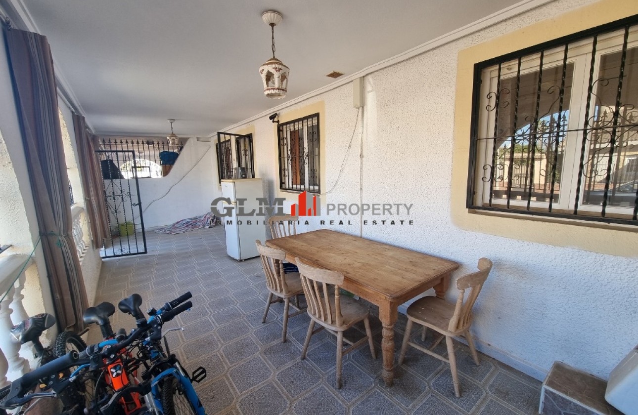 Återförsäljning -  - LOS NAREJOS - Oasis