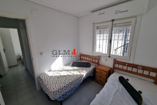 Återförsäljning -  - LOS NAREJOS - Oasis