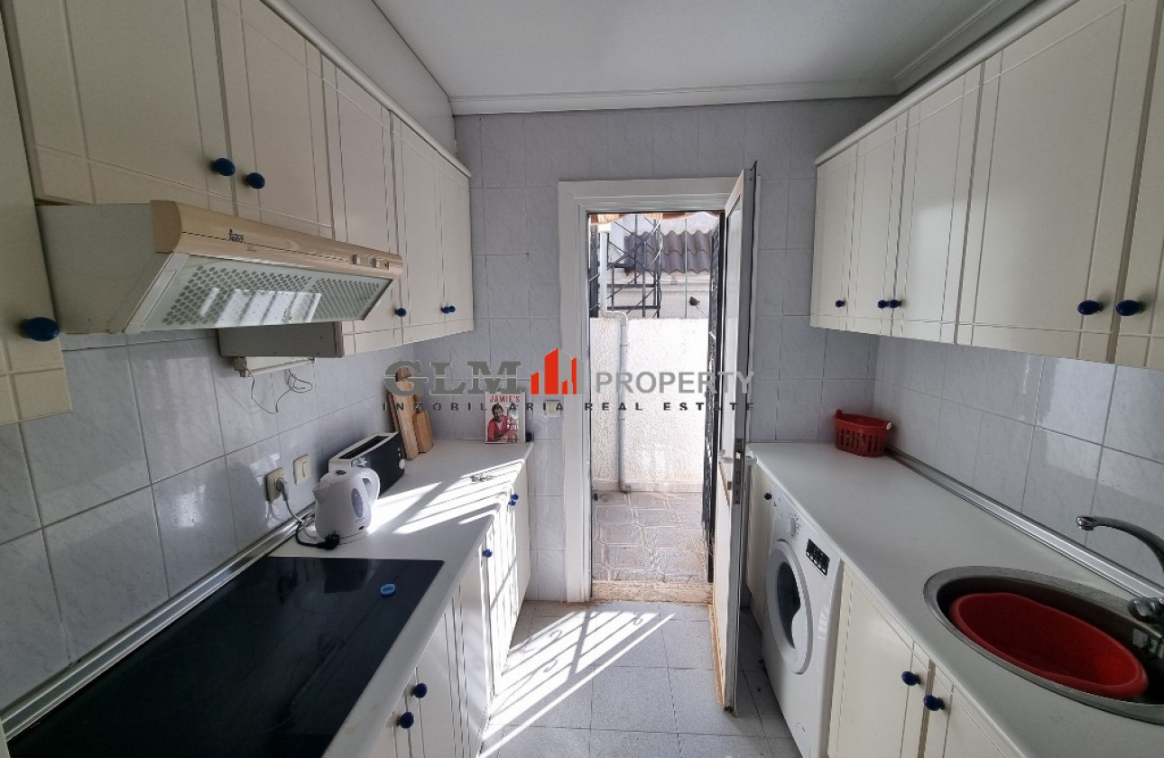 Återförsäljning -  - LOS NAREJOS - Oasis