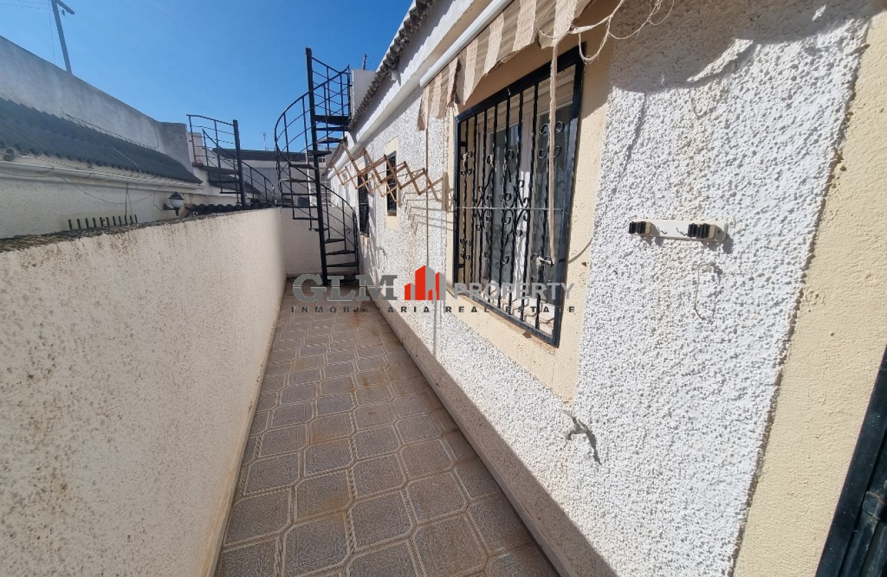 Återförsäljning -  - LOS NAREJOS - Oasis