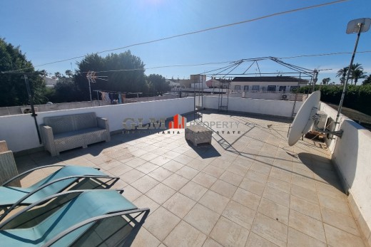 Återförsäljning -  - LOS NAREJOS - Oasis