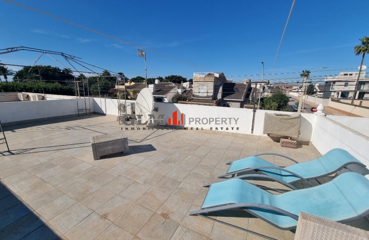 Återförsäljning -  - LOS NAREJOS - Oasis