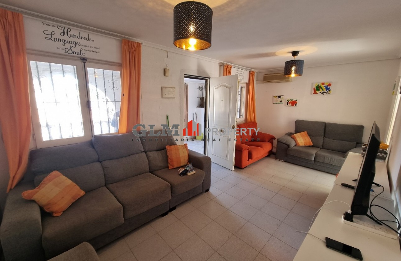 Återförsäljning -  - LOS NAREJOS - Oasis