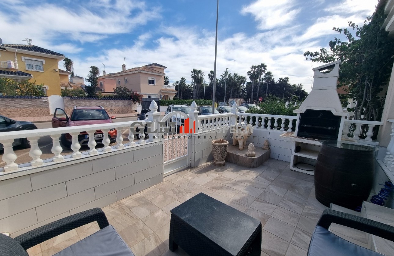 Resale - Apartment - Los Alcázares - El Divino